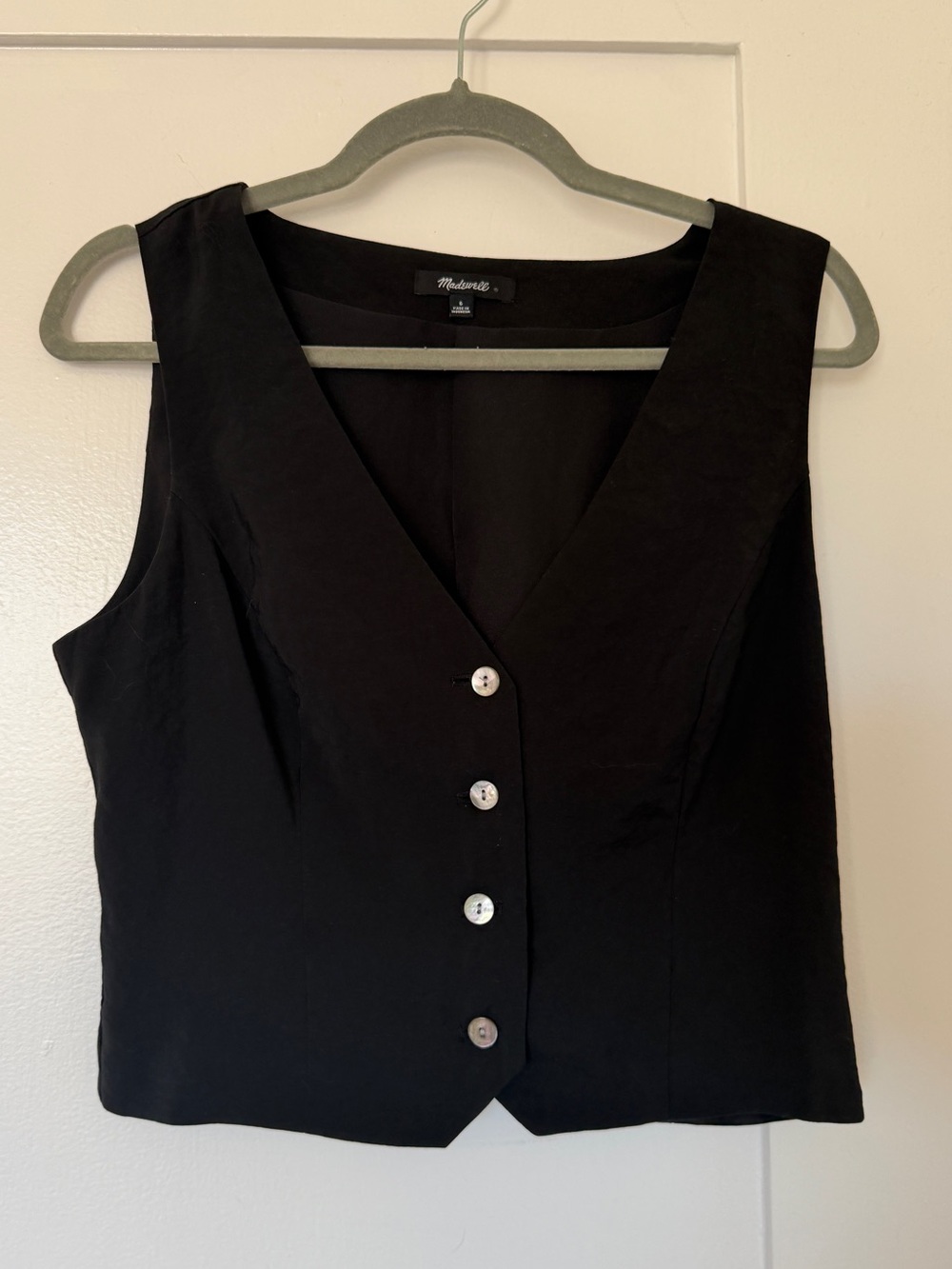 Madewell black button front vest